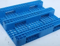如何预防丽江塑料托盘在堆叠时损坏或变形